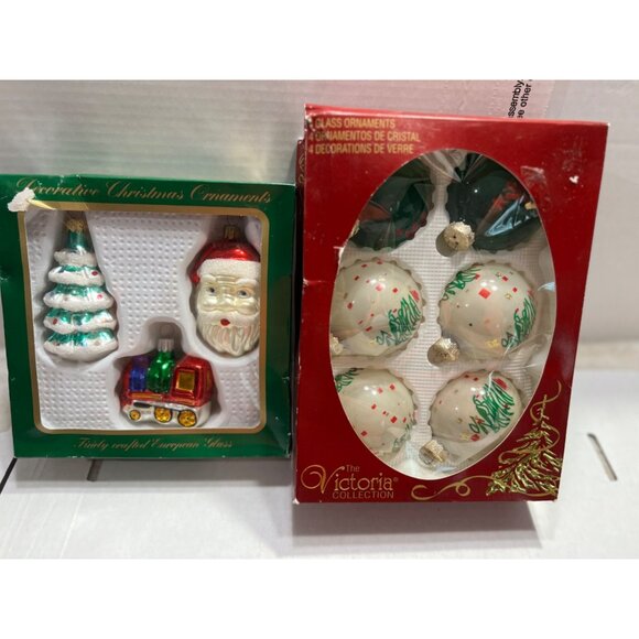 The Victoria Collection Christmas Glass ornament lot - Picture 7 of 7